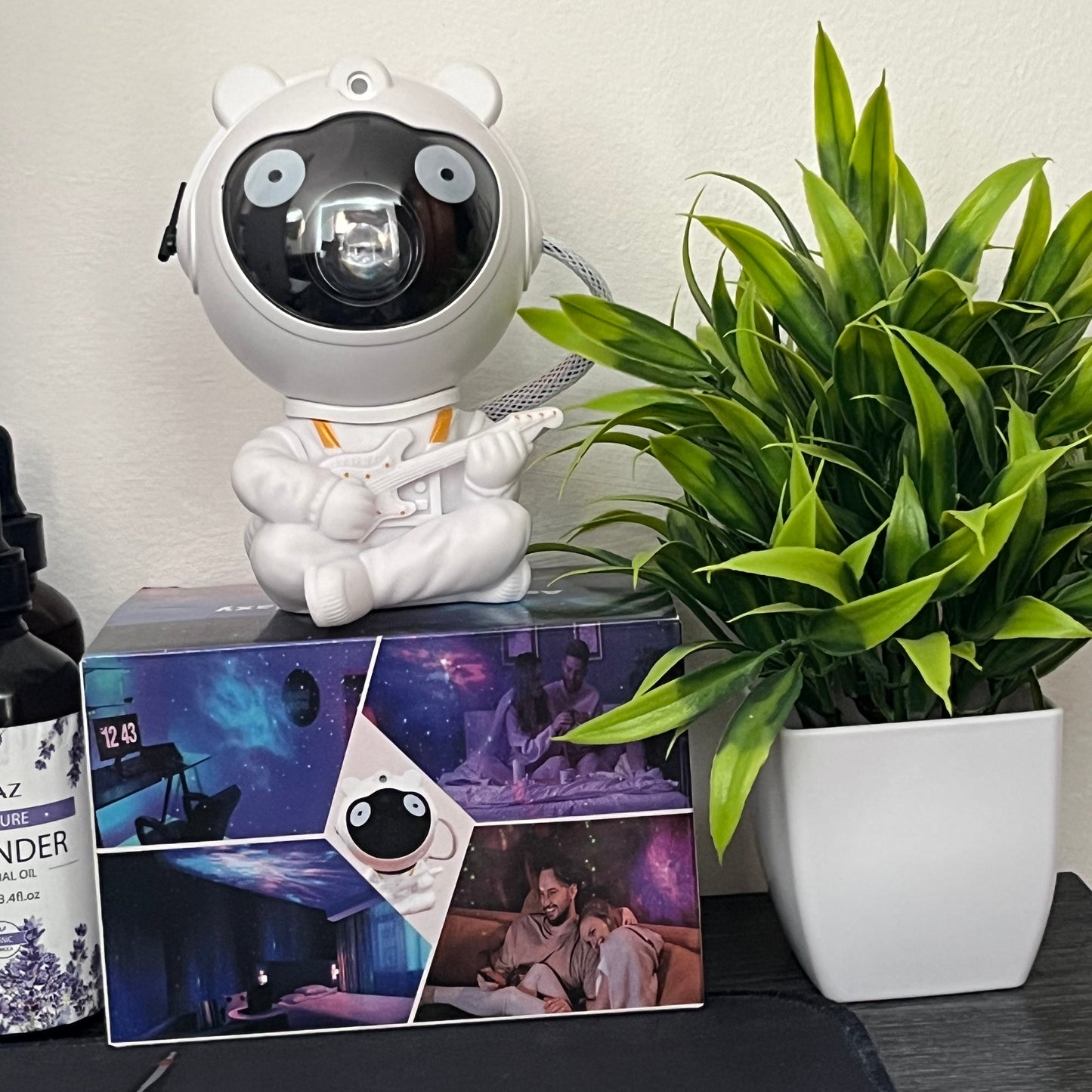 Galaxy Projector – Astronaut Nebula Light | Remote Control